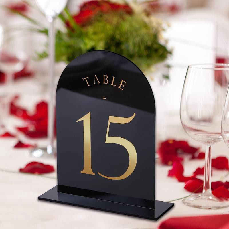 Arched Acrylic Table Numbers W - Table Number Gold recension och pris