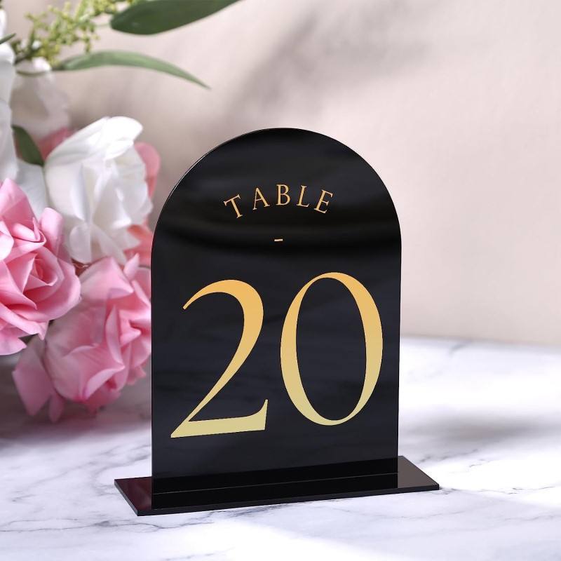 Arched Acrylic Table Numbers W - Table Number Gold recension och pris