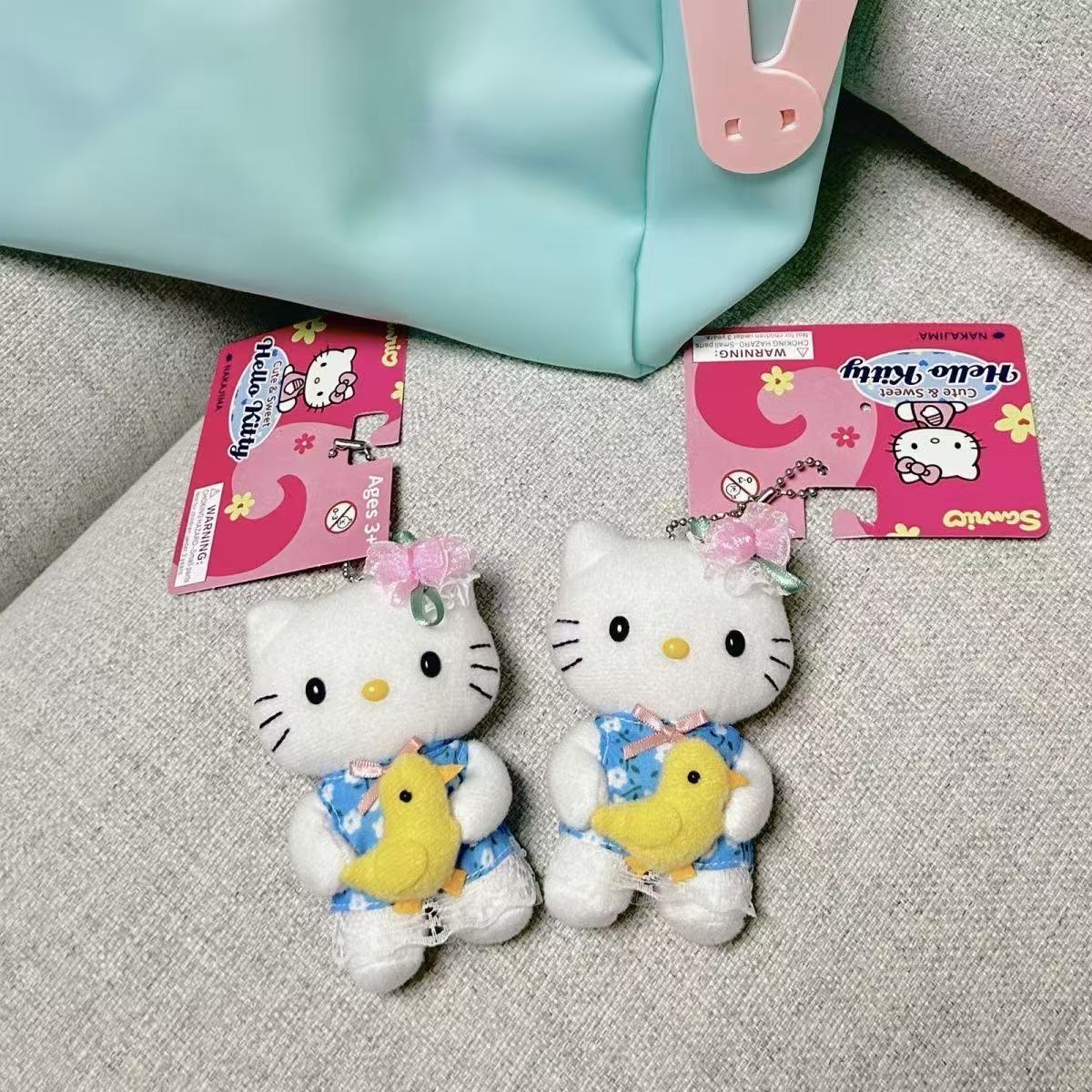 Hello Kitty Hug Duck Floral Dr - Good Floral & Wedding Decor Supply Photos recension och pris